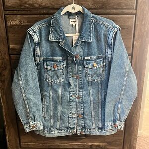 Wrangler Zip off sleeves Denim Jacket.  NWT